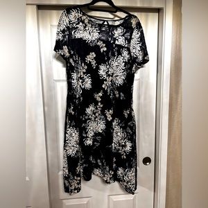 Women’s blue floral lace dress